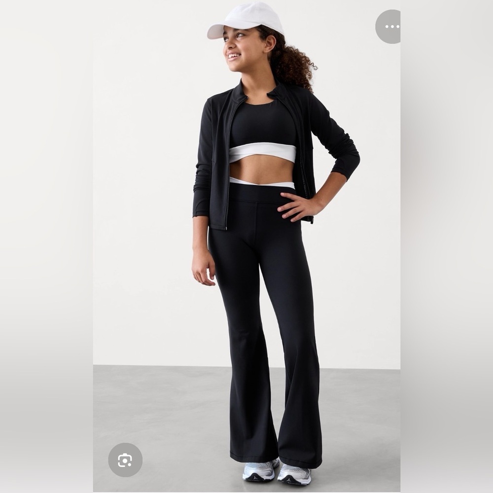 NWT Athleta Girl Transcends Crossover Ultra Flare Black Pants Size XL/14